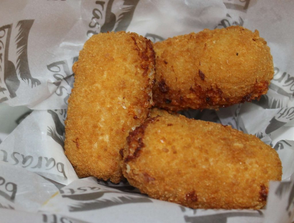 Barasti Mac and cheese fritters