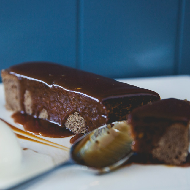 Sticky Toffee Pudding with Butterscotch Sauce Veggiebuzz
