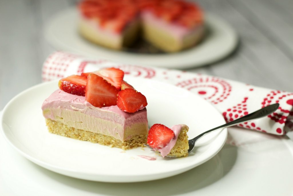 raw-strawberry-cheesecake-13