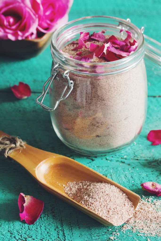 Luxurious Floral Bath Soak: Clean Eating Mag