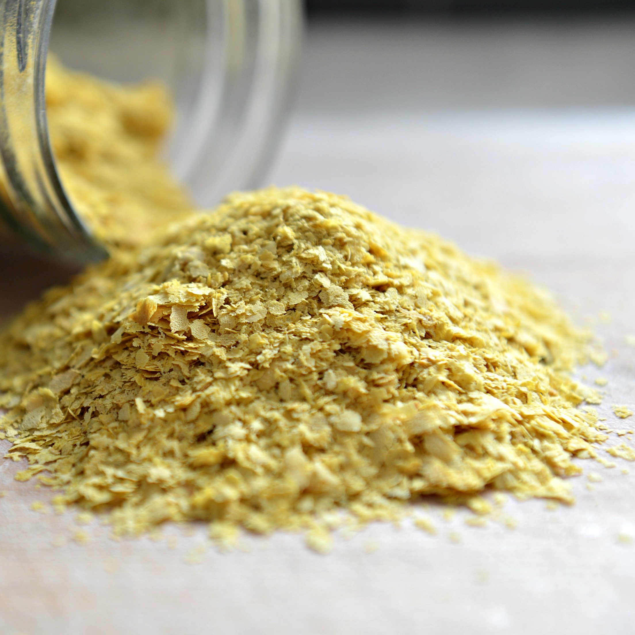 The Difference Between Active Yeast and Nutritional Yeast Veggiebuzz
