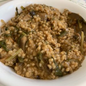 Savory Mushroom & Spinach Steel Cut Oats | Steel Cut Oat "Risotto"-Italian Cuisine New York, Italian Vegetarian Food Reviews New York - Vegetarian Food Blog by Veggiebuzz